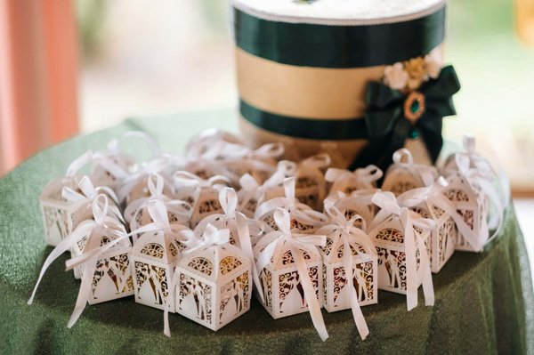 Idées cadeau pour les invités de mariage : conseil pour faire le choix idéal